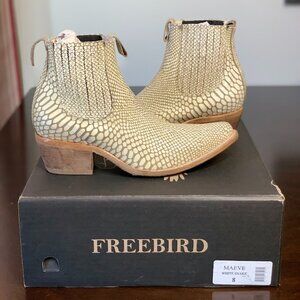 Freebird Maeve White Snake Sz 8 BNIB